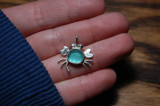 Aqua Blue Seaglass Crab