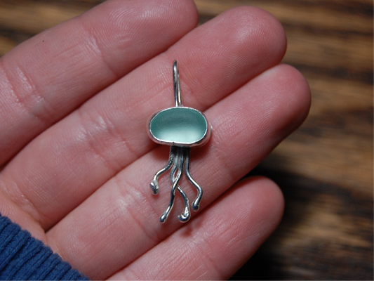 Light Blue Seaglass Jellyfish